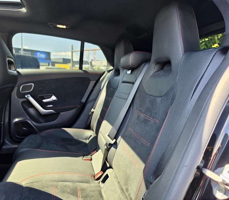 Mercedes-Benz CLA 35 AMG - Image 11