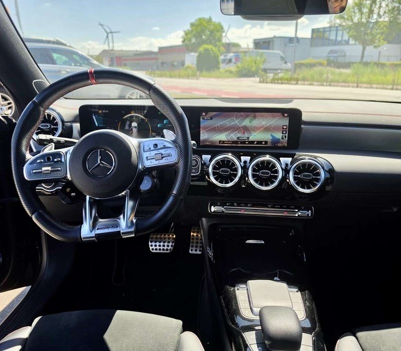 Mercedes-Benz CLA 35 AMG - Image 14