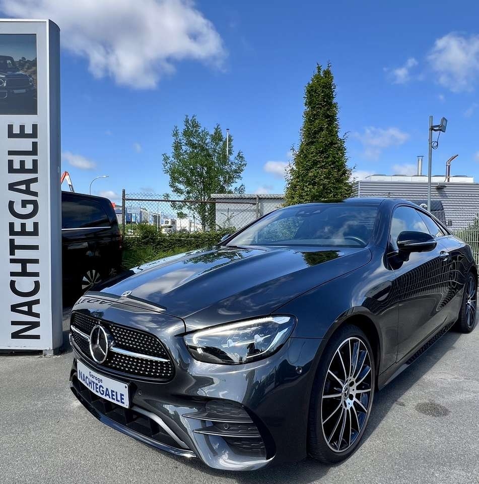 Mercedes-Benz E 220 - Image 1