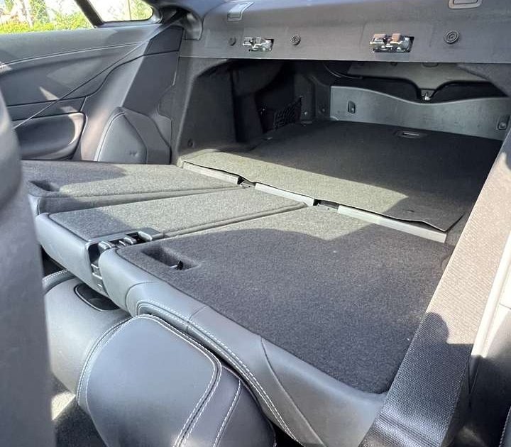 Mercedes-Benz E 220 - Image 15