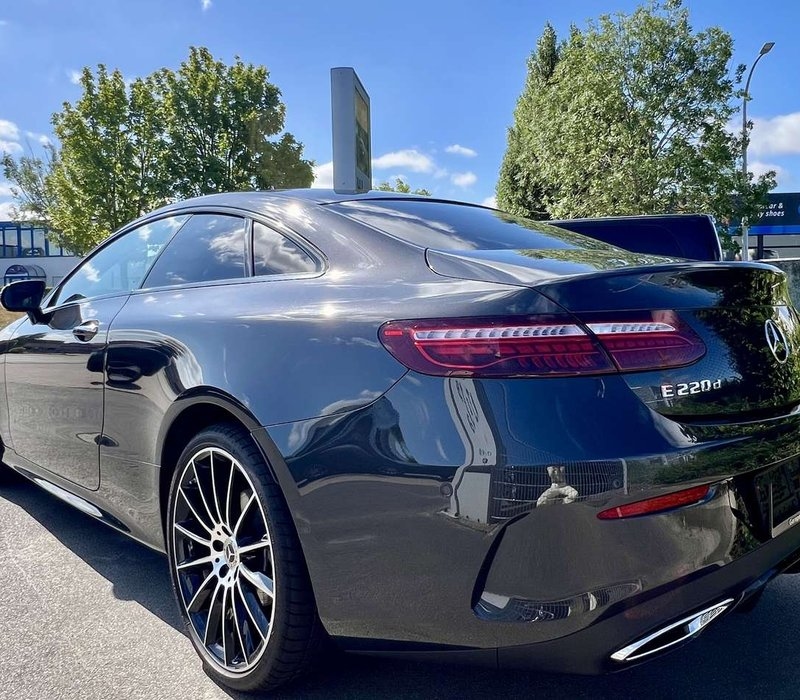 Mercedes-Benz E 220 - Image 3